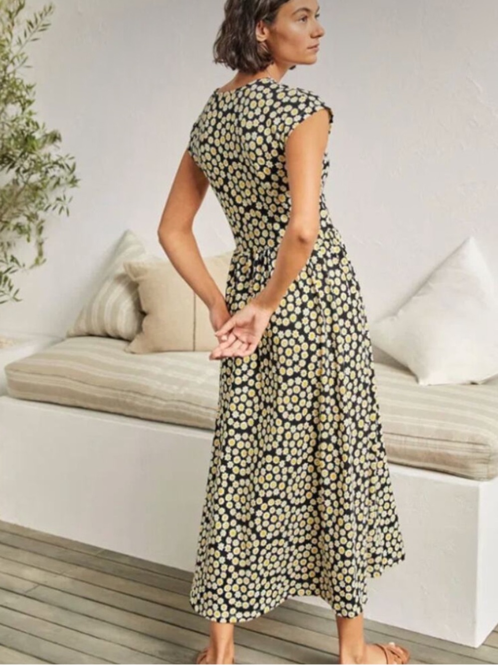 Boden Black Midi Dress with Cream Daisy Print 8 - Picture 2 of 13